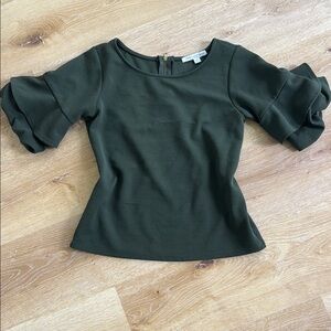 Green Ruffled Puff Sleeve Blouse